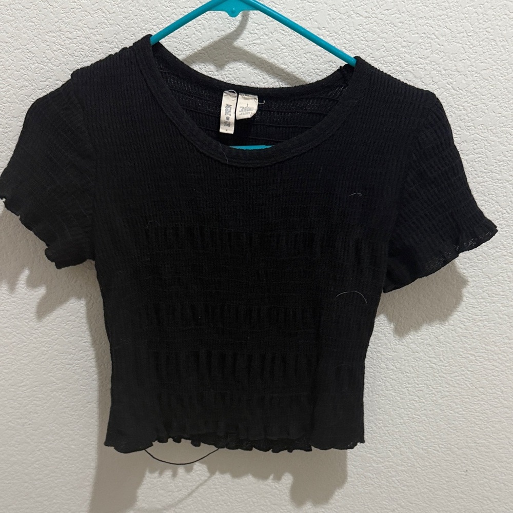 Sky and sparrowBlack Textured Short Sleeve Top